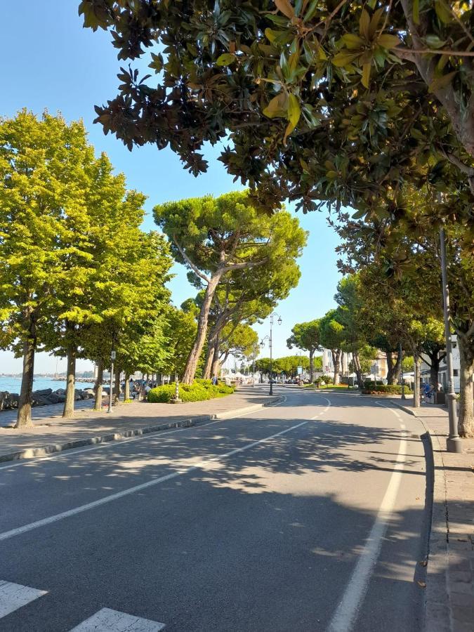 Splendid Lake 2 Desenzano del Garda Exterior foto