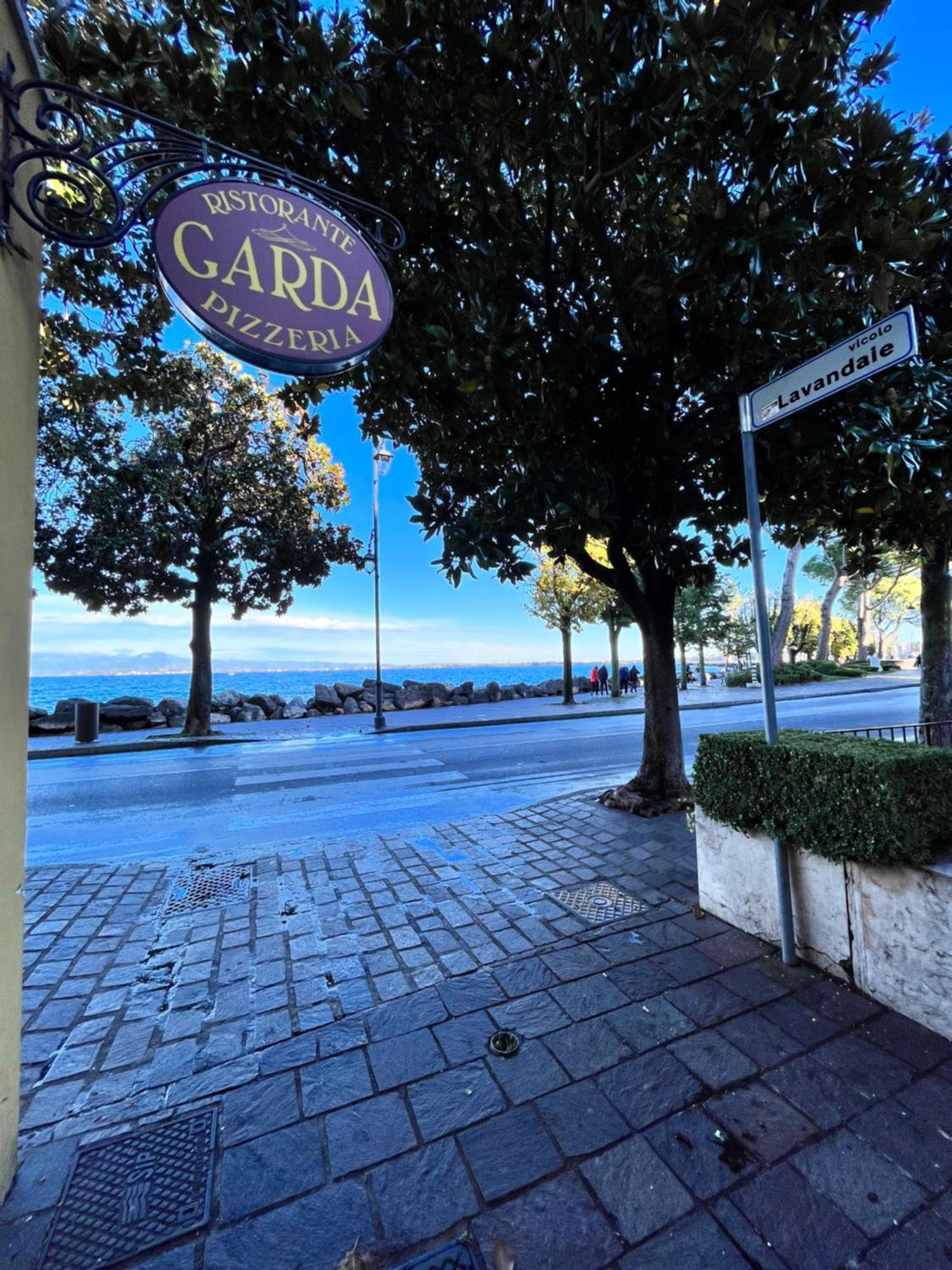 Splendid Lake 2 Desenzano del Garda Exterior foto